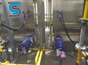 Electrophoresis heat exchange equipment