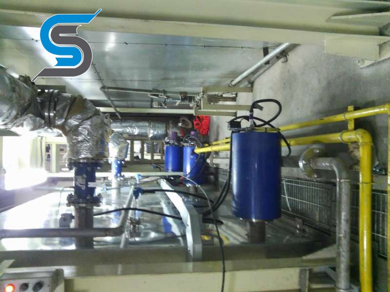 Electrophoresis heat exchange equipment